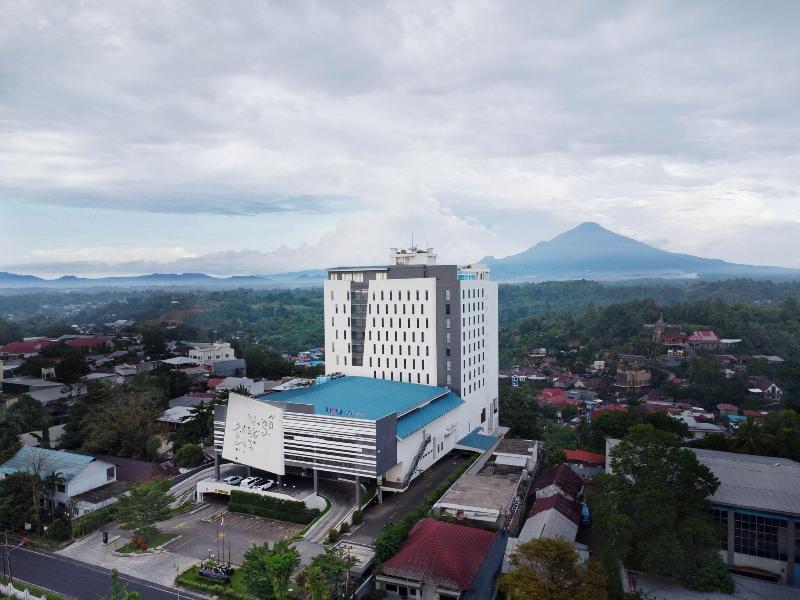 Luwansa Hotel And Convention Center Manado