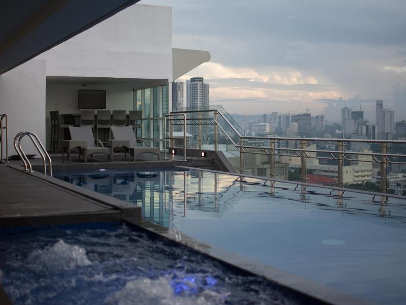 One Central Hotel image