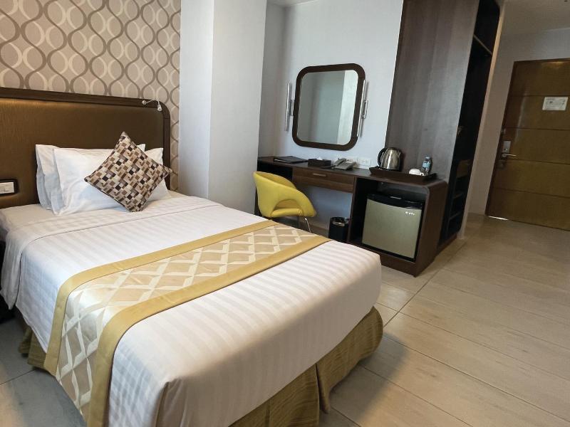 One Central Hotel image