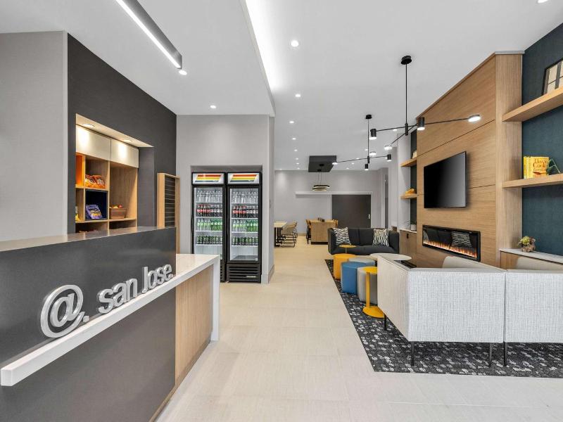La Quinta Inn & Suites By Wyndham San Jose Silicon image