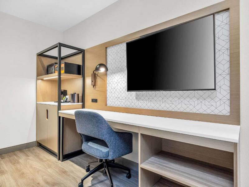 La Quinta Inn & Suites By Wyndham San Jose Silicon image