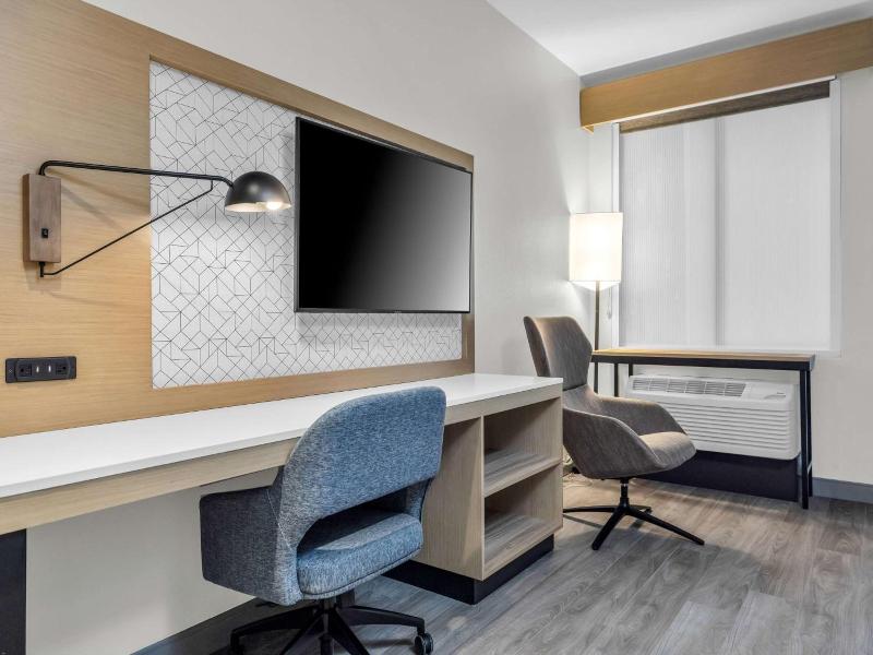 La Quinta Inn & Suites By Wyndham San Jose Silicon image