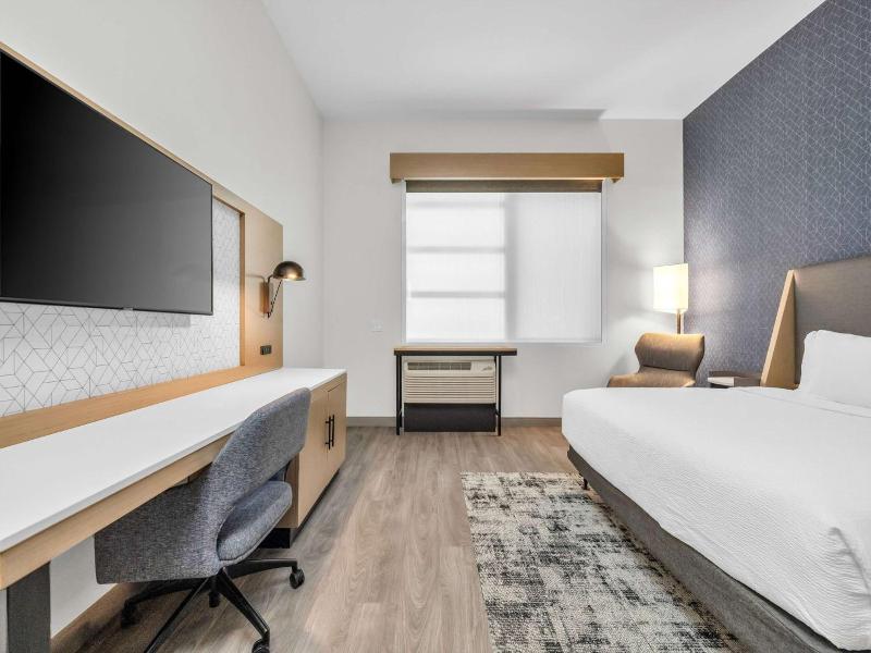 La Quinta Inn & Suites By Wyndham San Jose Silicon image