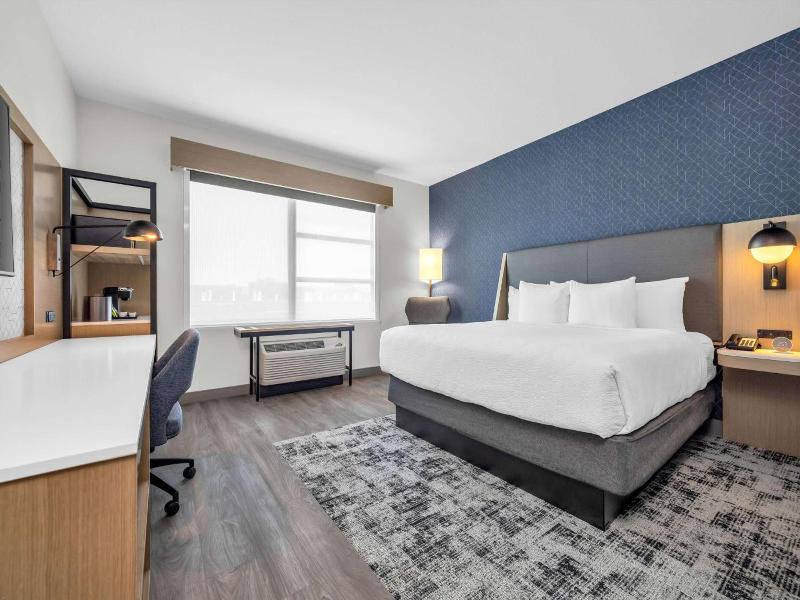 La Quinta Inn & Suites By Wyndham San Jose Silicon image