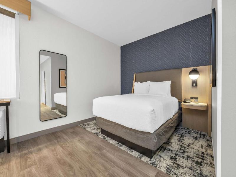 La Quinta Inn & Suites By Wyndham San Jose Silicon image