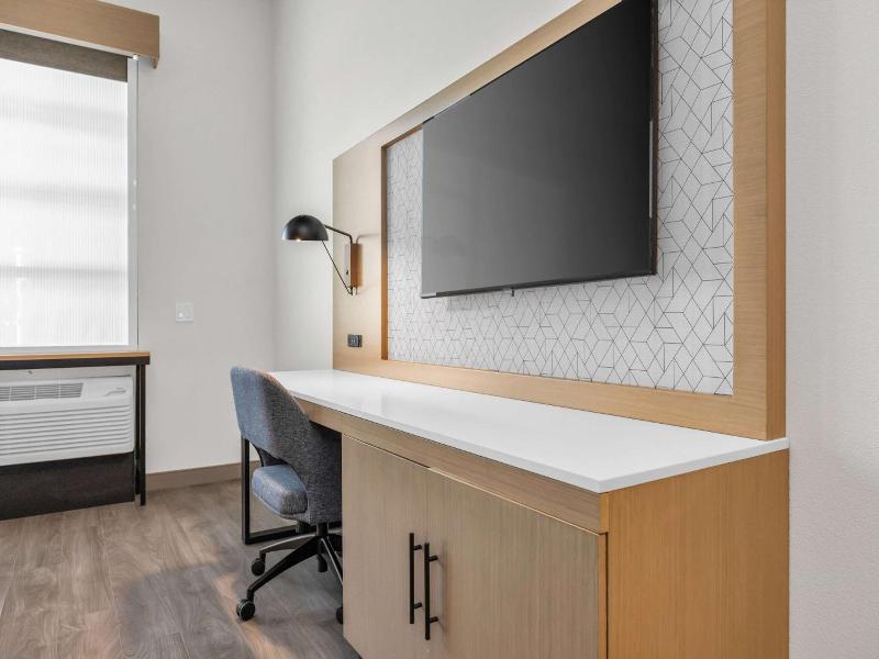 La Quinta Inn & Suites By Wyndham San Jose Silicon image
