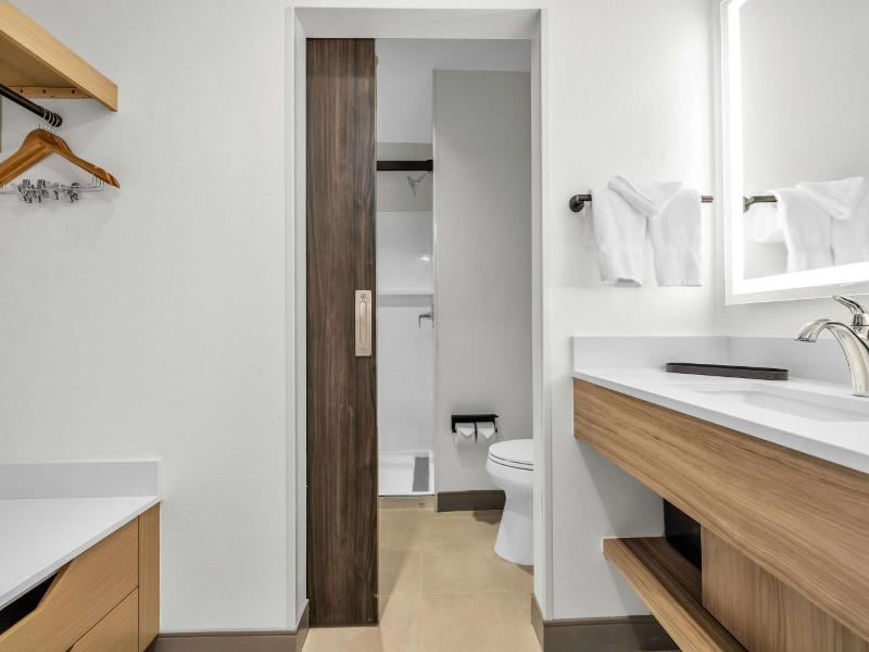La Quinta Inn & Suites By Wyndham San Jose Silicon image