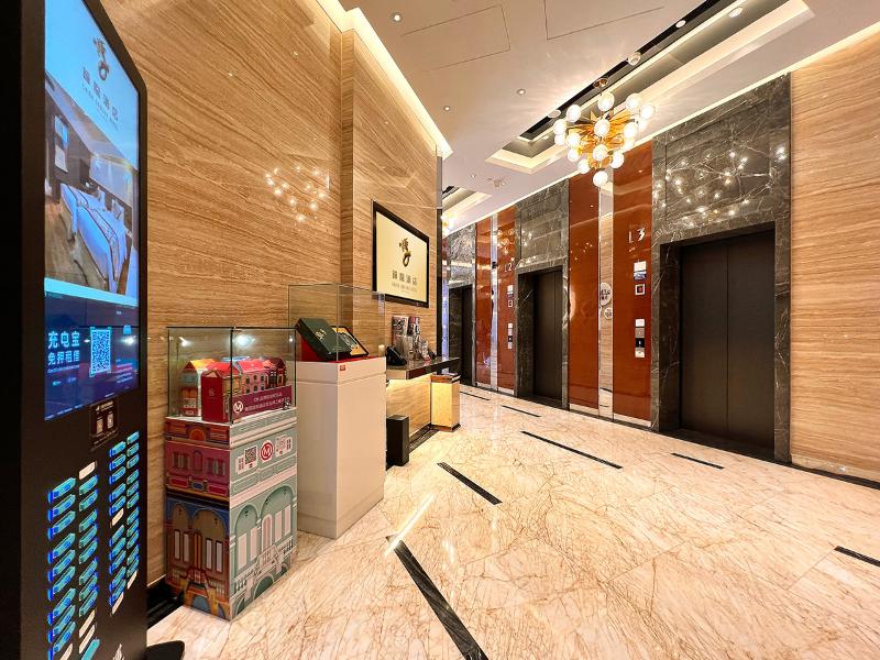 China Dragon Hotel image