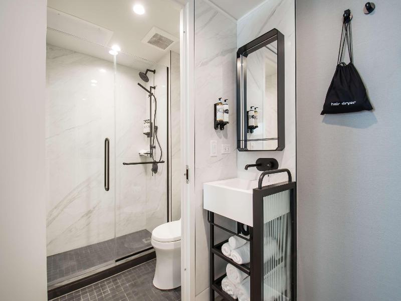 Pestana Park Avenue image