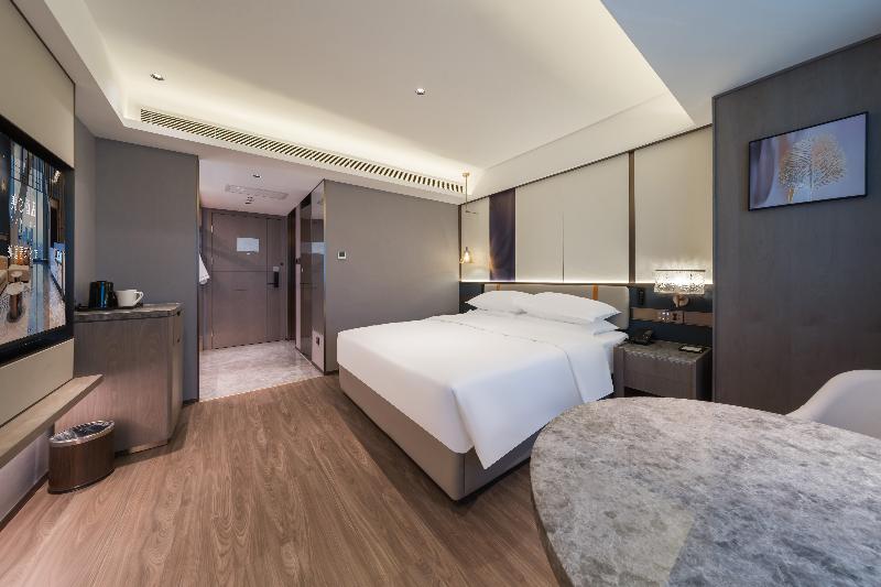 Madison Hotel Shihezi Tianfu image