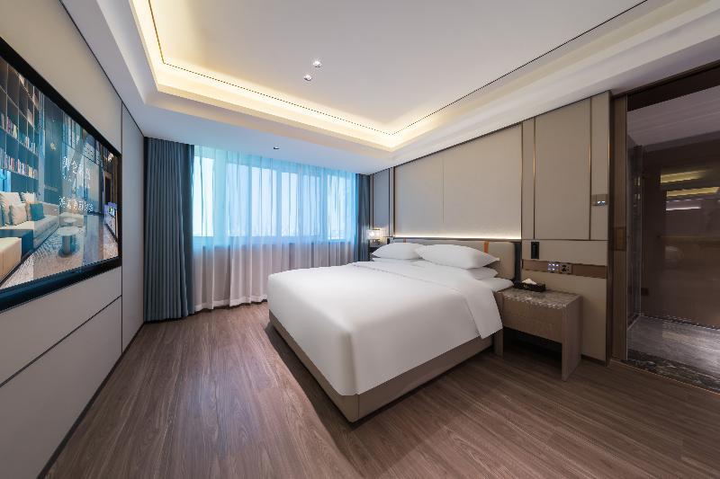 Madison Hotel Shihezi Tianfu image