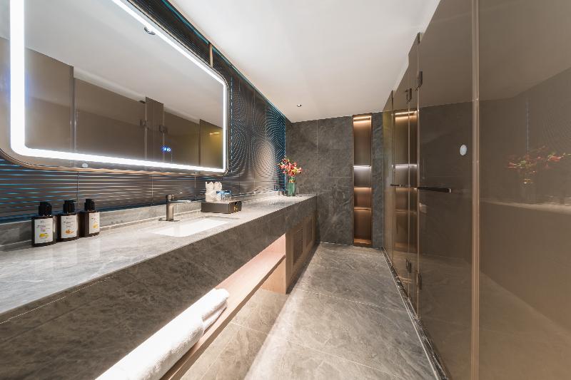 Madison Hotel Shihezi Tianfu image
