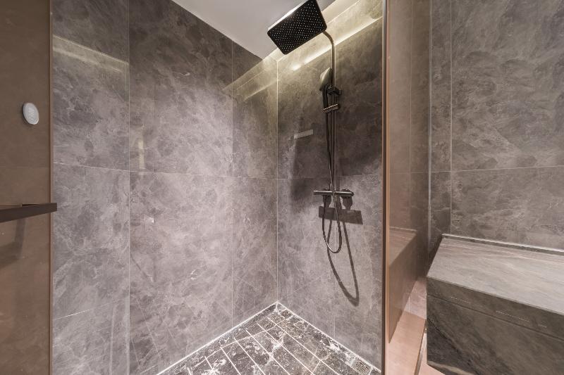 Madison Hotel Shihezi Tianfu image