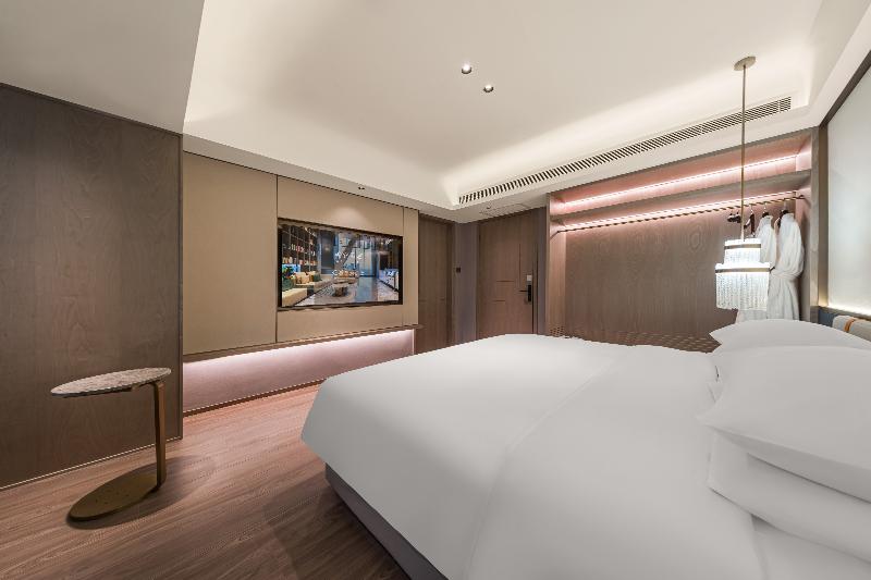 Madison Hotel Shihezi Tianfu image