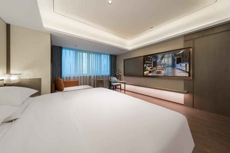Madison Hotel Shihezi Tianfu image
