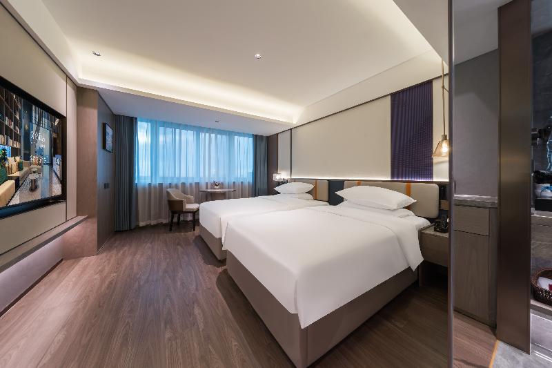 Madison Hotel Shihezi Tianfu image
