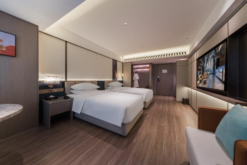 Madison Hotel Shihezi Tianfu image