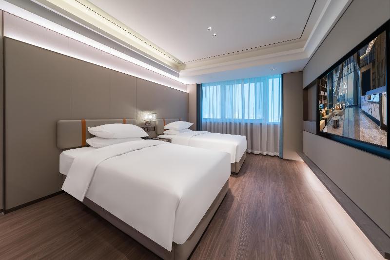 Madison Hotel Shihezi Tianfu image