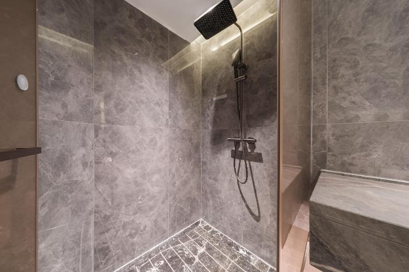 Madison Hotel Shihezi Tianfu image