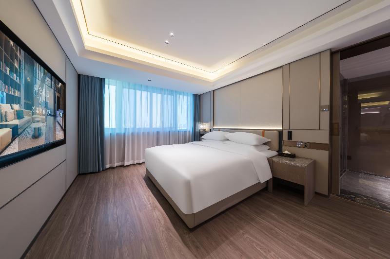 Madison Hotel Shihezi Tianfu image