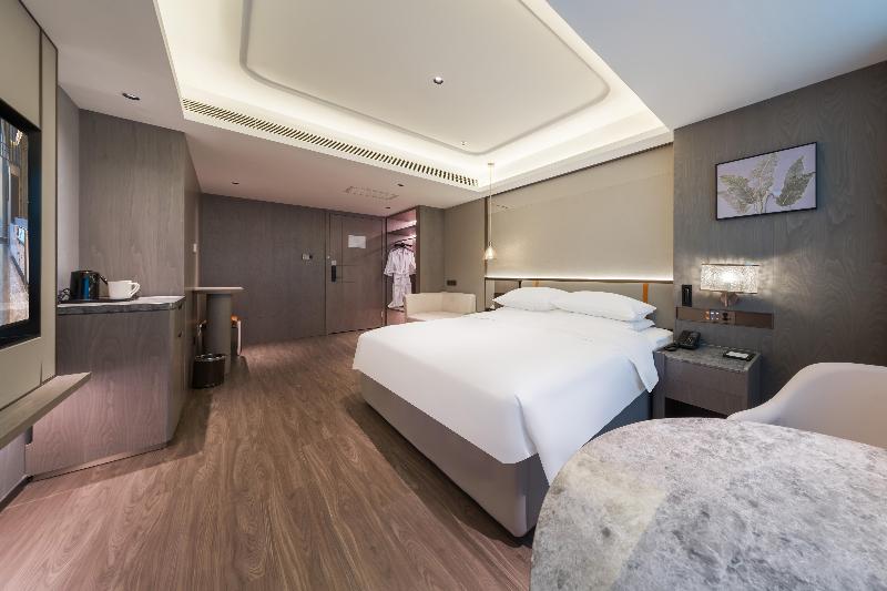 Madison Hotel Shihezi Tianfu image