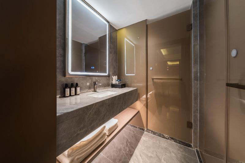 Madison Hotel Shihezi Tianfu image