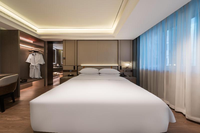 Madison Hotel Shihezi Tianfu image