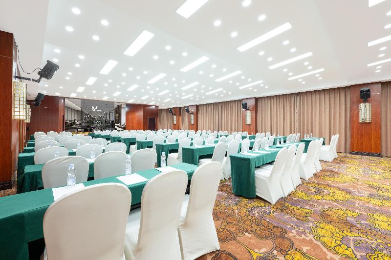Grand Madison Hotel Kangding New City Kamba image