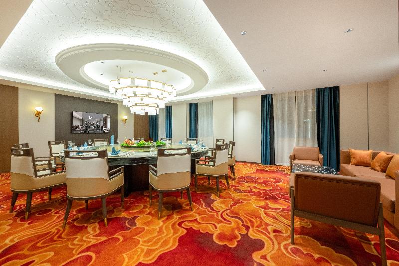Grand Madison Hotel Kangding New City Kamba image