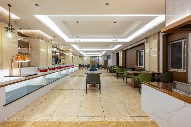 Grand Madison Hotel Kangding New City Kamba image