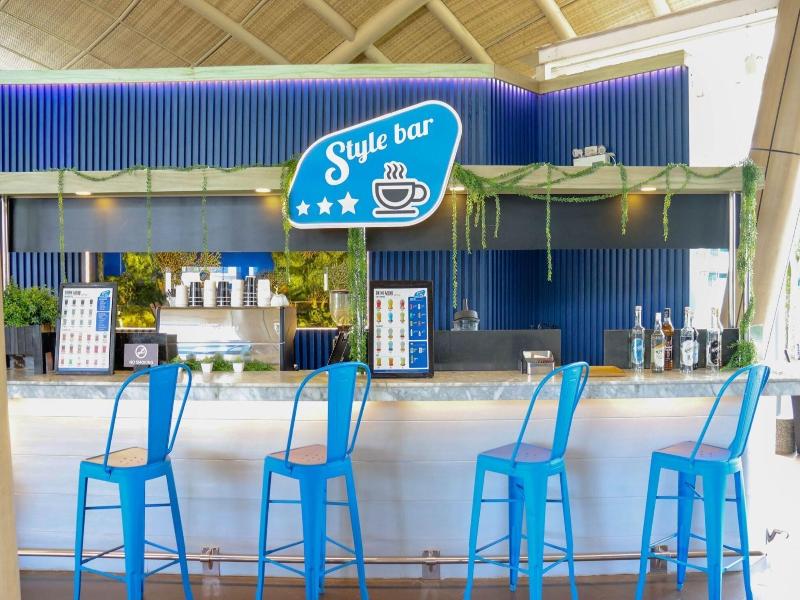 Holiday Style Ao Nang Beach Resort Krabi image