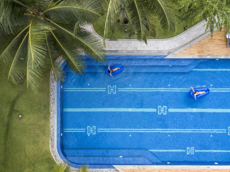 Holiday Style Ao Nang Beach Resort Krabi image