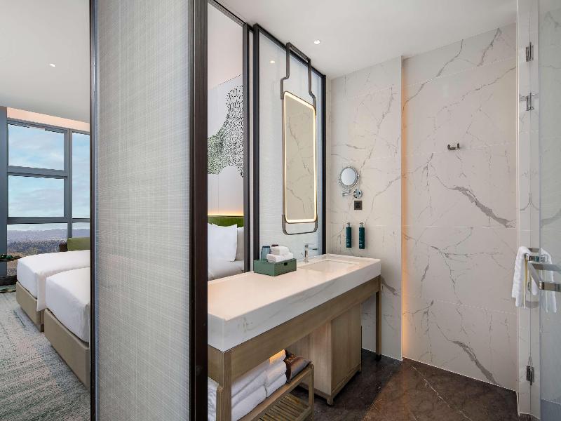 DoubleTree by Hilton Guang'an image