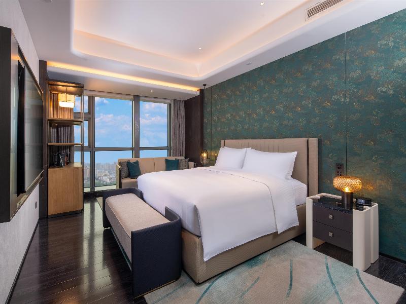 DoubleTree by Hilton Guang'an image