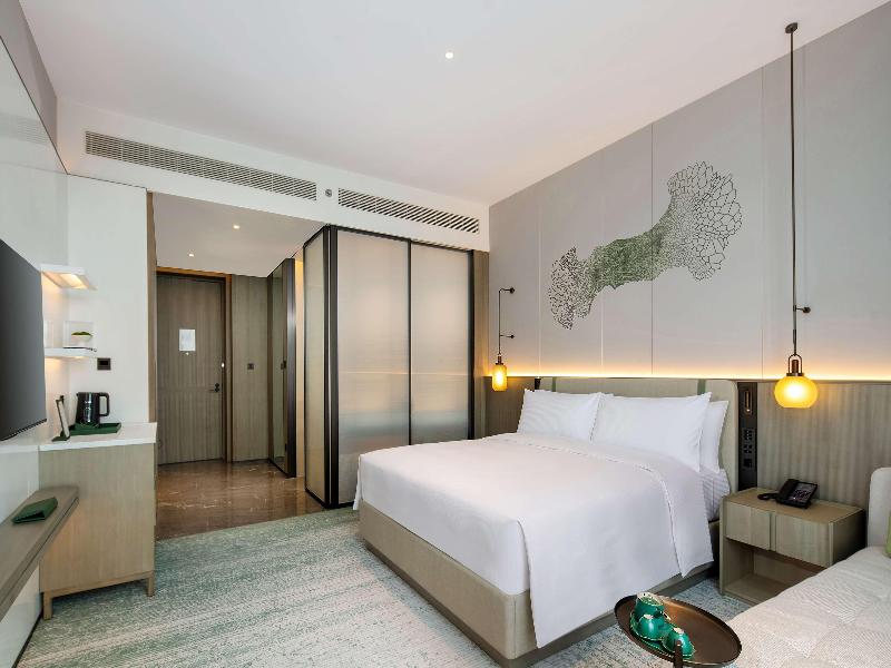 DoubleTree by Hilton Guang'an image