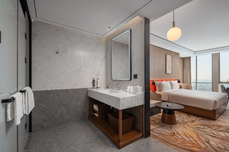Hilton Garden Inn Hefei Feixi image