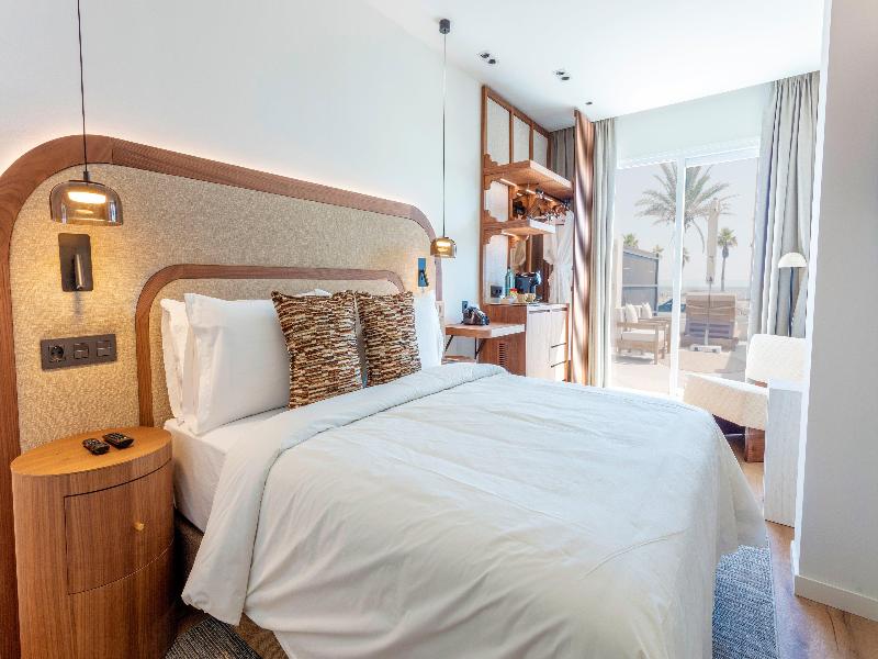 Hotel Indigo Gandia Beach image