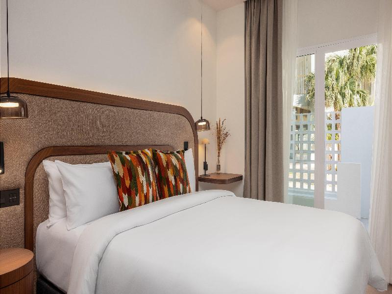 Hotel Indigo Gandia Beach image
