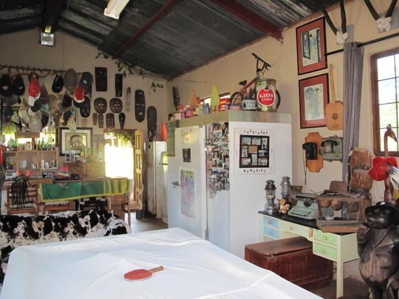 Caracal Lodge