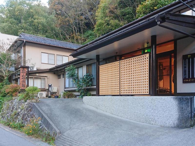 Shima Onsen Ayameya Ryokan image