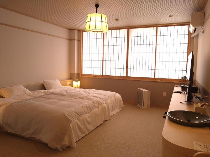 Shima Onsen Ayameya Ryokan image