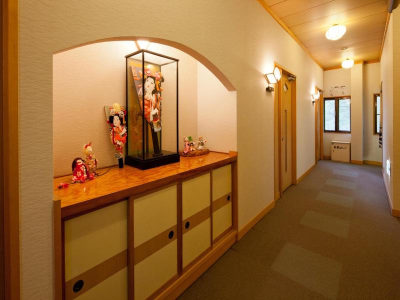 Shima Onsen Ayameya Ryokan image