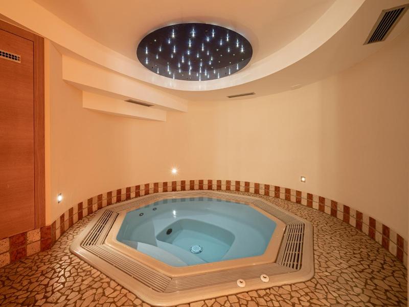 Hotel Enzian Apartmenthotel Johannes image