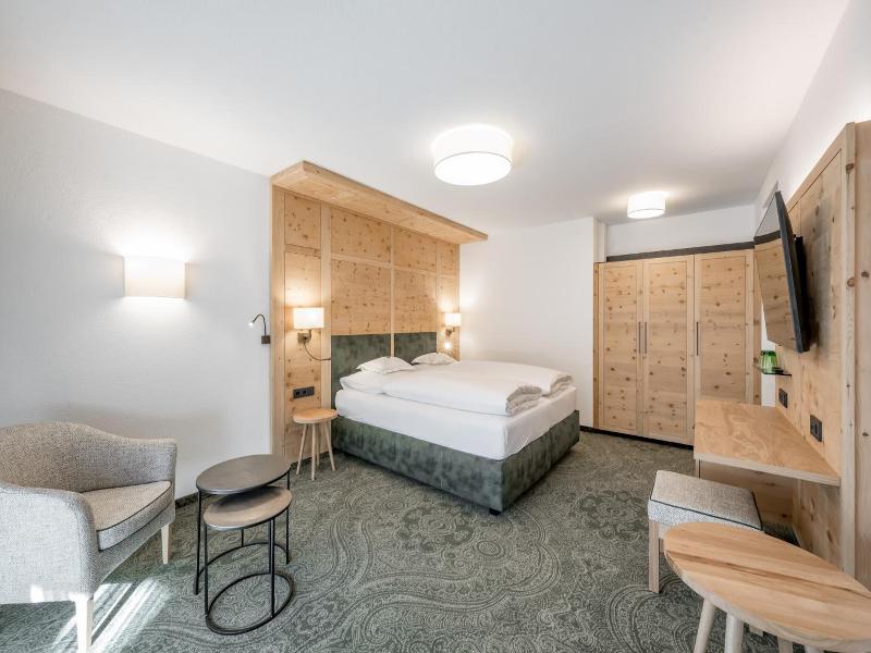 Hotel Enzian Apartmenthotel Johannes image
