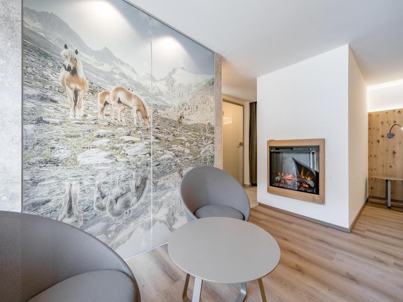 Hotel Enzian Apartmenthotel Johannes image