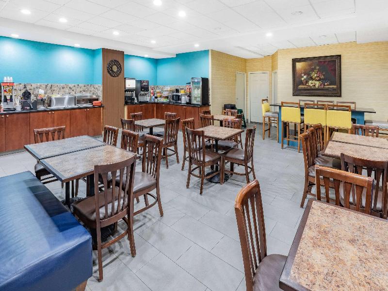 Comfort Inn Suites Att image