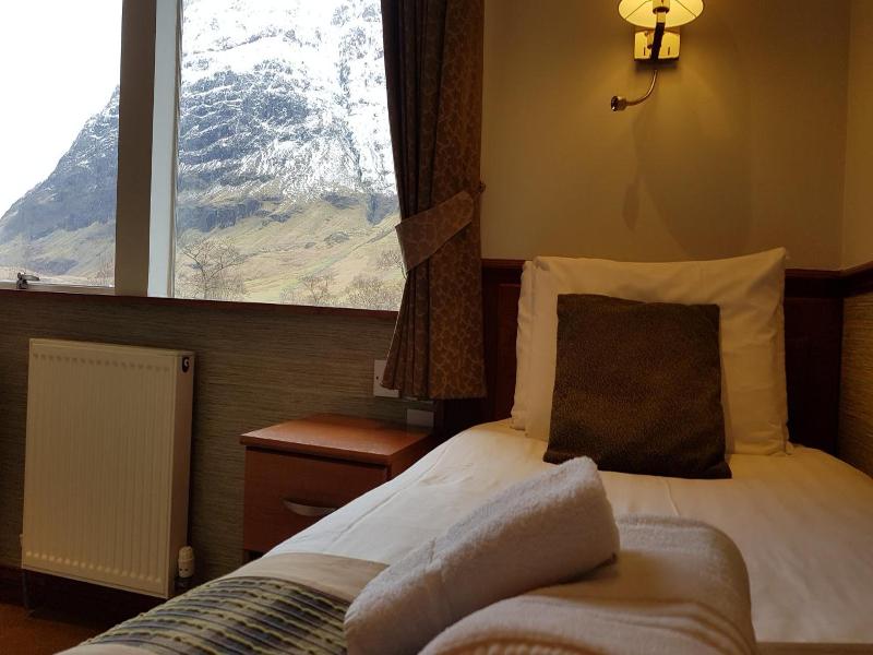 Clachaig Inn image