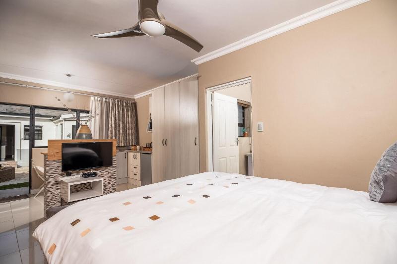 Cashmere Suites image