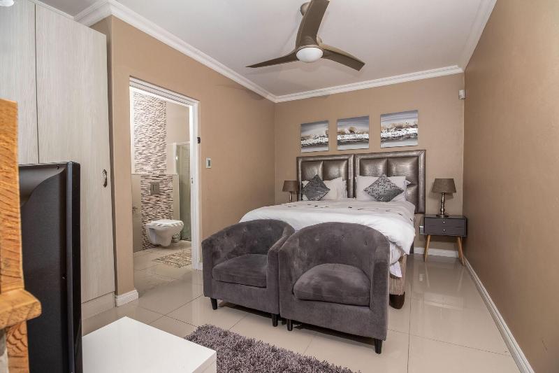 Cashmere Suites image