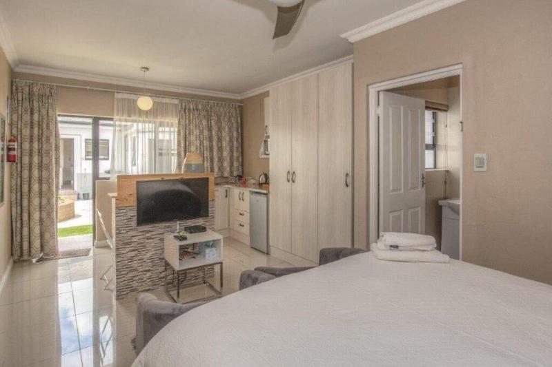 Cashmere Suites image